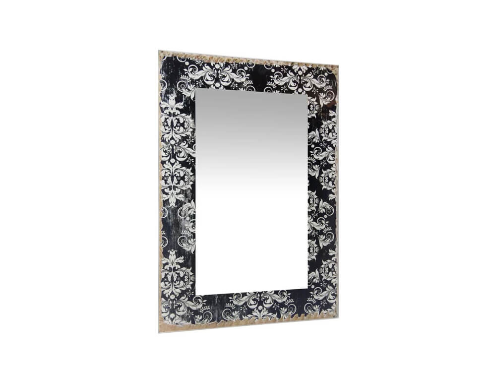 Lia Mirror 2